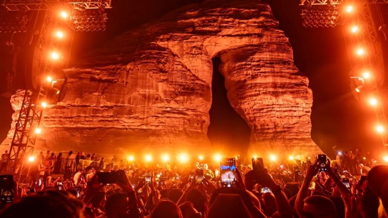 গাজা জ্বললেও কনসার্টে মত্ত সৌদি আরব